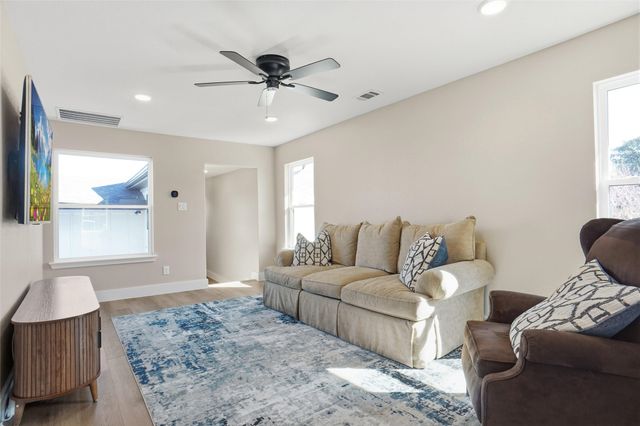 1719 Anaconda Trail, Granbury, TX 76048