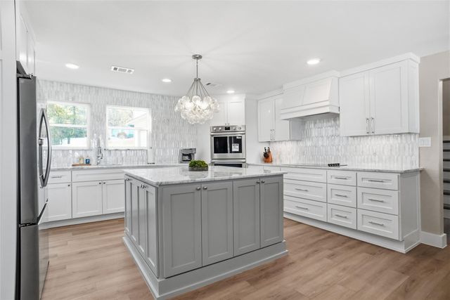 1719 Anaconda Trail, Granbury, TX 76048