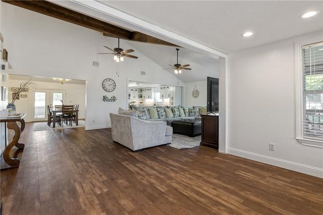112 Old West TRL, Buda, TX 78610