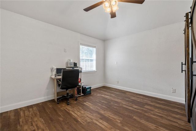112 Old West TRL, Buda, TX 78610