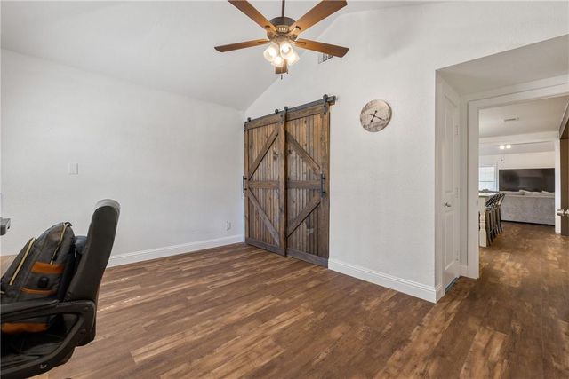 112 Old West TRL, Buda, TX 78610