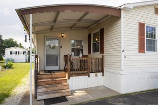 556 Central St 73, Leominster, MA 01453
