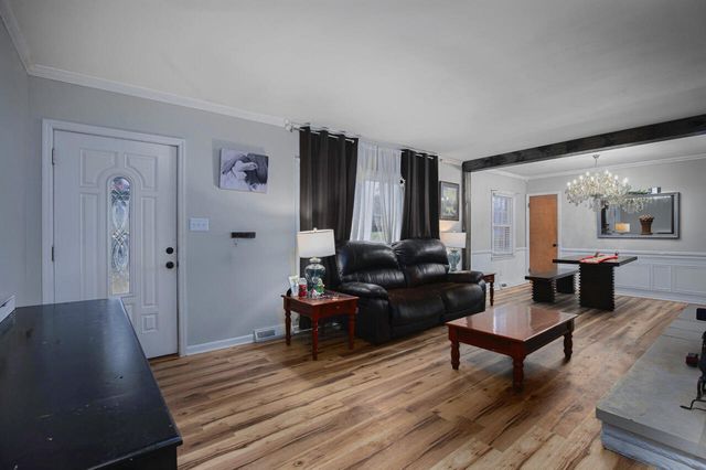 141 Locust Heights, Nicholasville, KY 40356