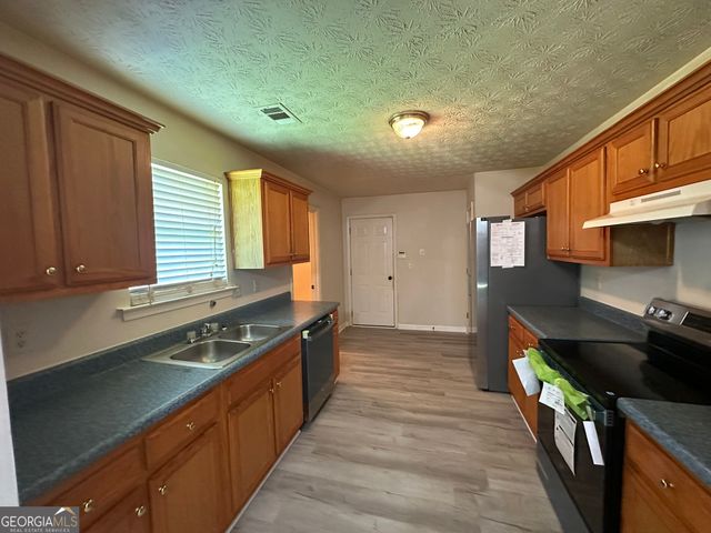 2958 Stone Creek Drive, Rex, GA 30273