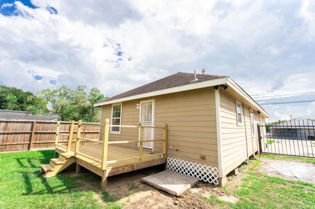 9143 Conger Street, Houston, TX 77075