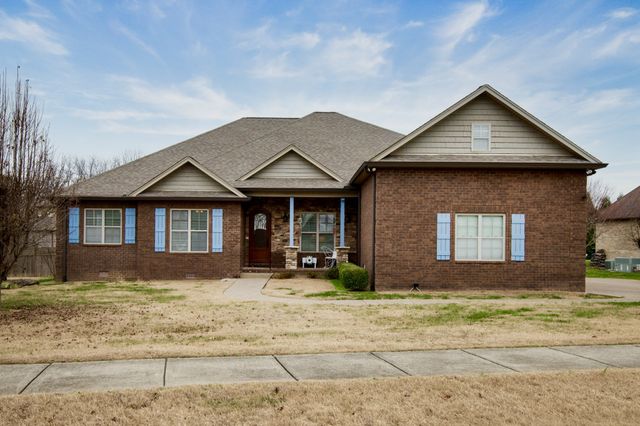 605 Concord Dr, Gallatin, TN 37066