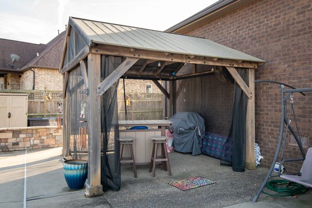 605 Concord Dr, Gallatin, TN 37066