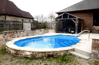 605 Concord Dr, Gallatin, TN 37066