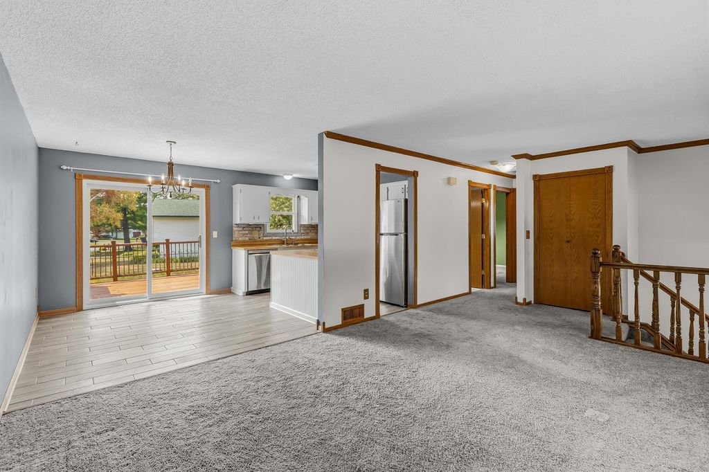 406 Schilling Circle NW, Forest Lake, MN 55025 — photo 4