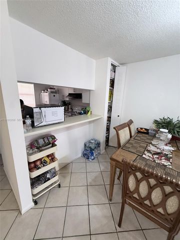 19715 SW 114th Avenue 258, Miami, FL 33157