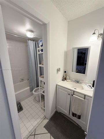 19715 SW 114th Avenue 258, Miami, FL 33157