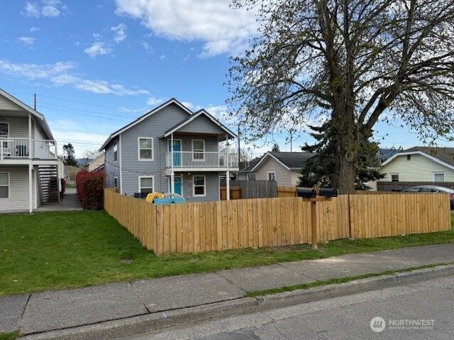 2424 Orleans Street, Bellingham, WA 98229