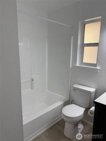 2424 Orleans Street, Bellingham, WA 98229