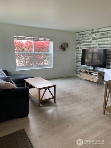 2424 Orleans Street, Bellingham, WA 98229