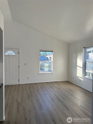 2424 Orleans Street, Bellingham, WA 98229