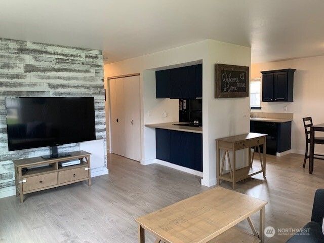 2424 Orleans Street, Bellingham, WA 98229