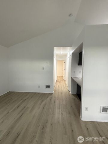 2424 Orleans Street, Bellingham, WA 98229