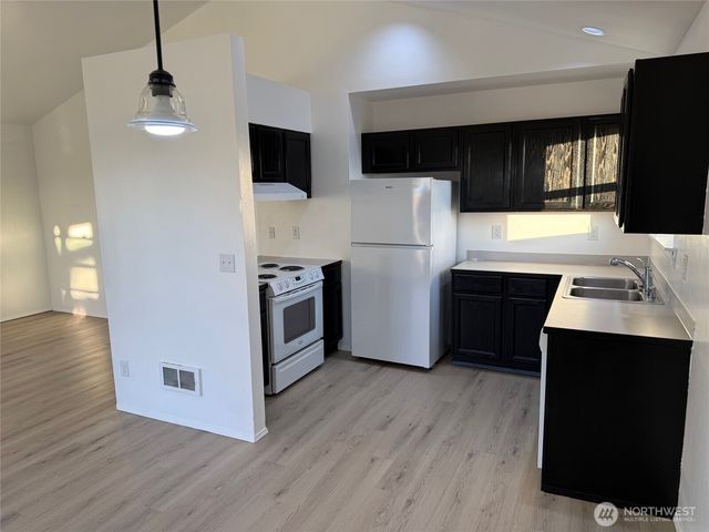 2424 Orleans Street, Bellingham, WA 98229