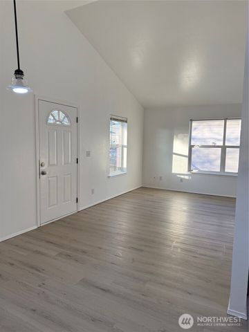 2424 Orleans Street, Bellingham, WA 98229