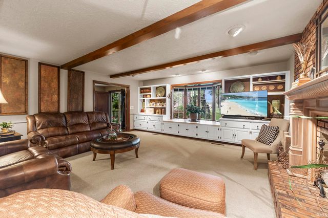 1365 W 15th Street, Jasper, IN 47546