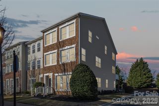 9552 Kings Parade Boulevard, Charlotte, NC 28273