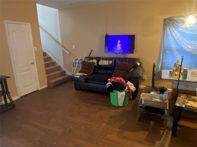 5330 Longmeadow Street, Houston, TX 77033