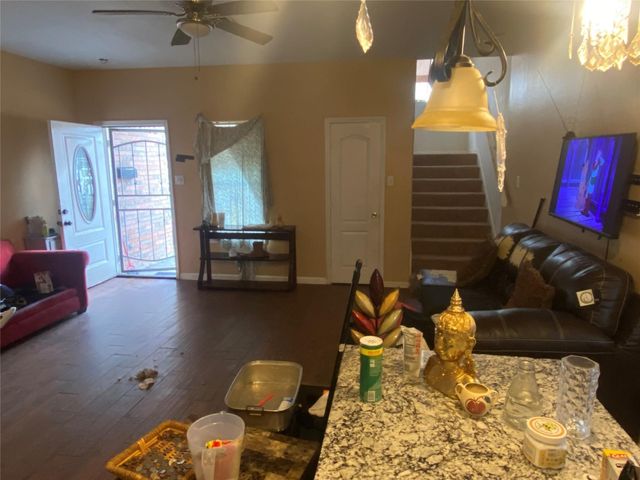 5330 Longmeadow Street, Houston, TX 77033