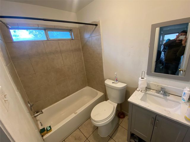 5330 Longmeadow Street, Houston, TX 77033