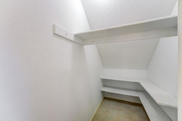 12611 Vitry Lane, Houston, TX 77071