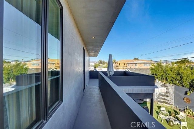 2012 S Curson, Los Angeles, CA 90016