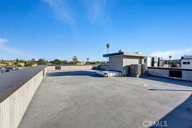 2012 S Curson, Los Angeles, CA 90016
