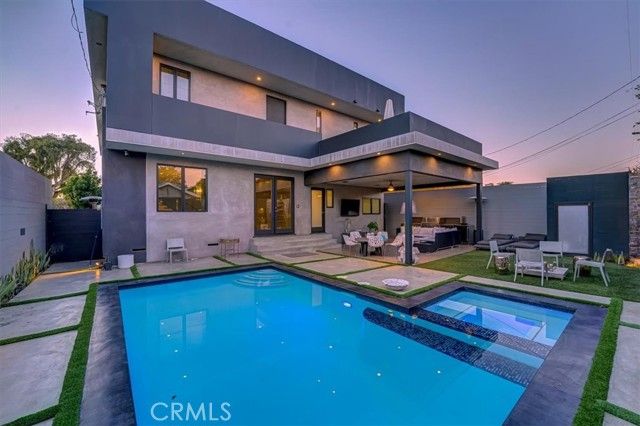 2012 S Curson, Los Angeles, CA 90016