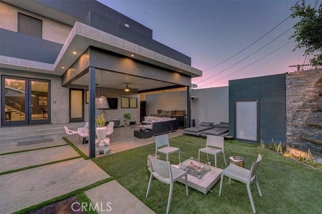 2012 S Curson, Los Angeles, CA 90016