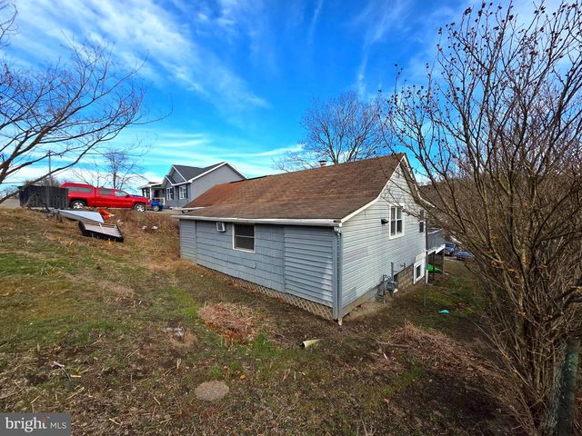 91 CHAMPION ST, Wiley Ford, WV 26767