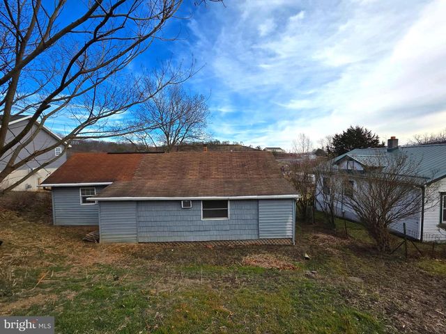 91 CHAMPION ST, Wiley Ford, WV 26767