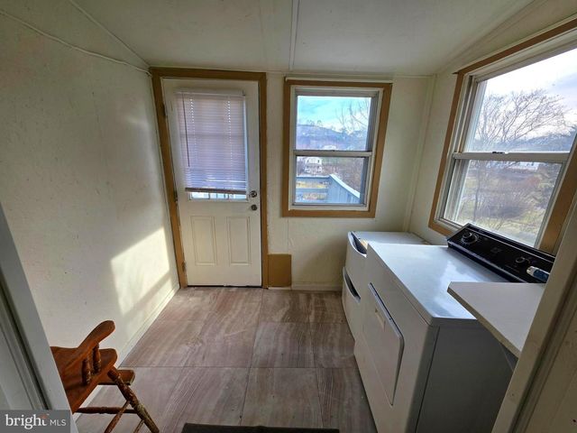 91 CHAMPION ST, Wiley Ford, WV 26767