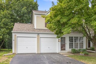 182 Half Moon Circle, Aurora, IL 60504