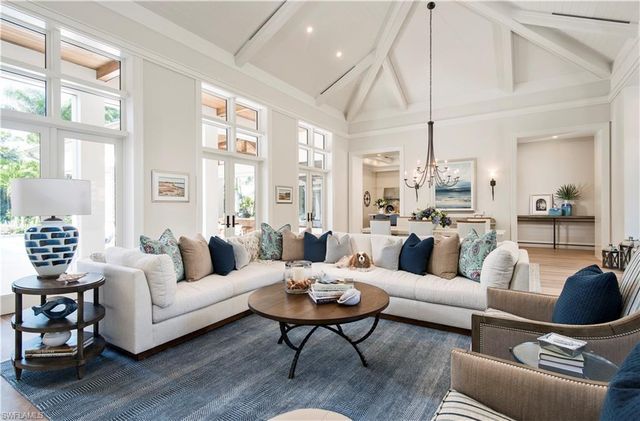 6601 George Washington WAY, Naples, FL 34108