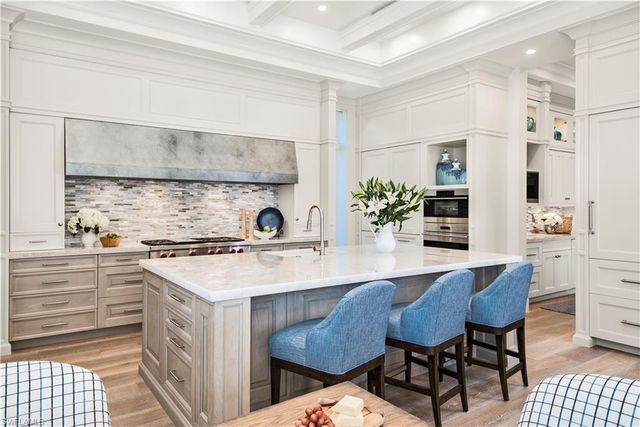 6601 George Washington WAY, Naples, FL 34108