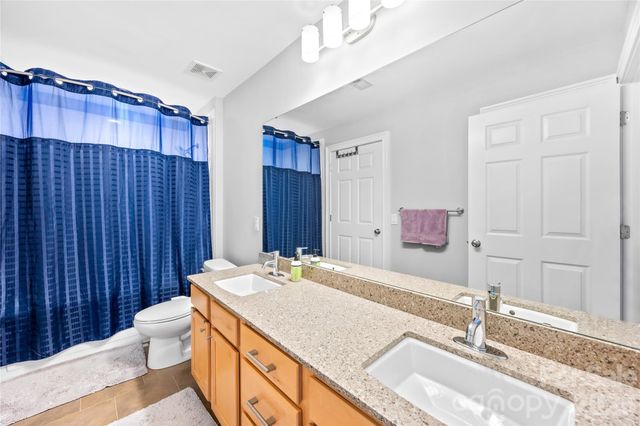 718 W Trade Street 603, Charlotte, NC 28202