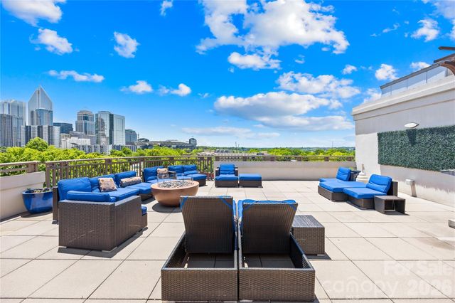 718 W Trade Street 603, Charlotte, NC 28202