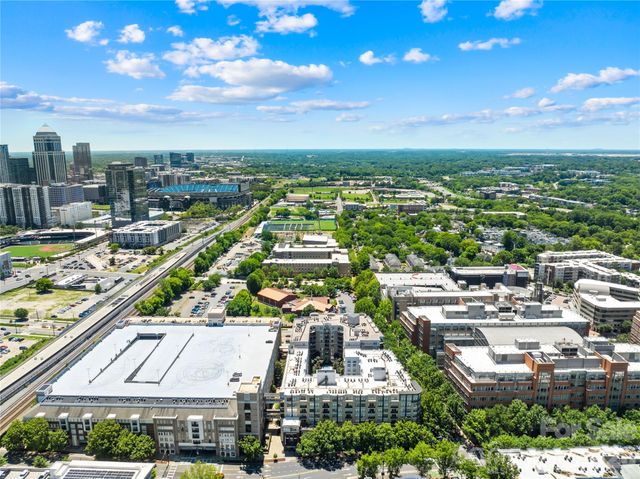 718 W Trade Street 603, Charlotte, NC 28202