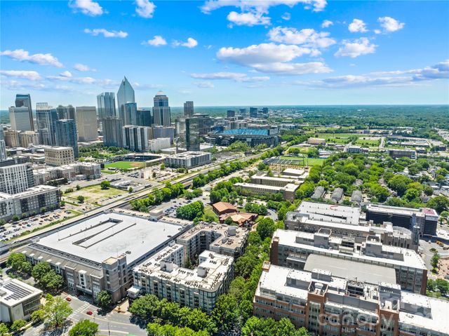718 W Trade Street 603, Charlotte, NC 28202