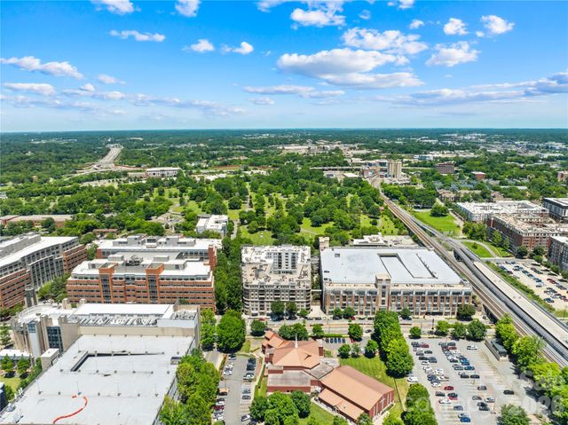718 W Trade Street 603, Charlotte, NC 28202