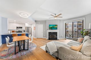 718 W Trade Street 603, Charlotte, NC 28202