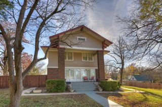215 East Mckinney Street, Neosho, MO 64850