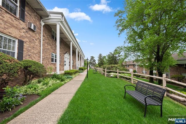 74 E Maple Street, Teaneck, NJ 07666