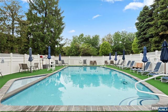74 E Maple Street, Teaneck, NJ 07666