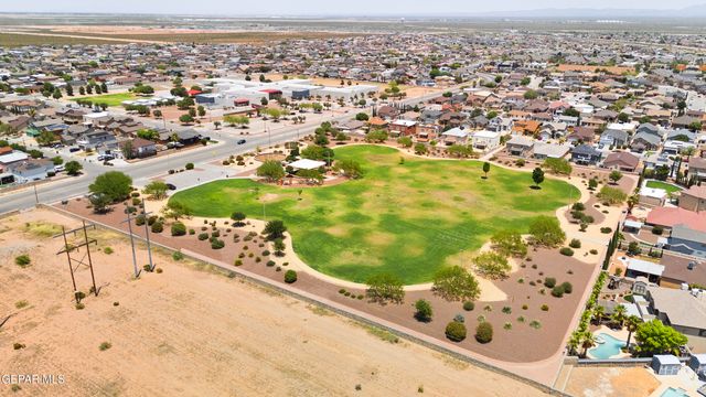 4764 LOMA DE COBRE Drive, El Paso, TX 79934