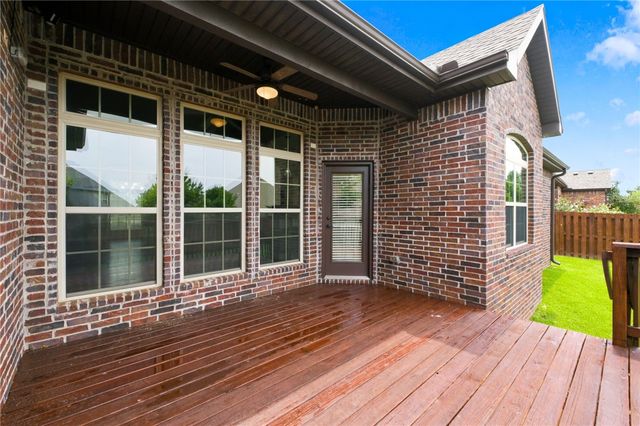 4104 SW Cornerstone Road, Bentonville, AR 72713
